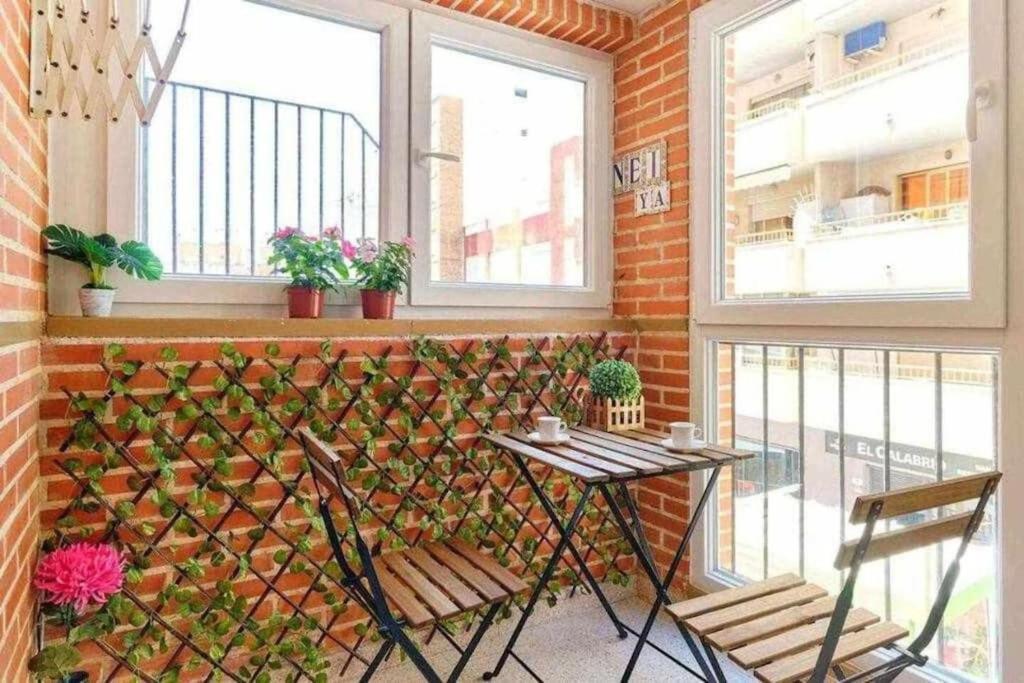 Flamenco Chill Apartment Torrevieja Exterior foto